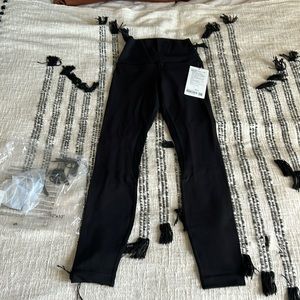 Lulelemon size 2 Align 25” legging - never been worn